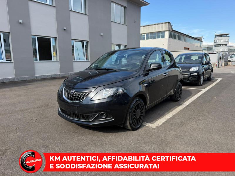 LANCIA YPSILON 1.0 FIREFLY HYBRID SILVER